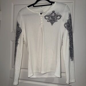 Size Medium (M) White Long Sleeve Shirt with Gray Graphic Designs & Rhinestones